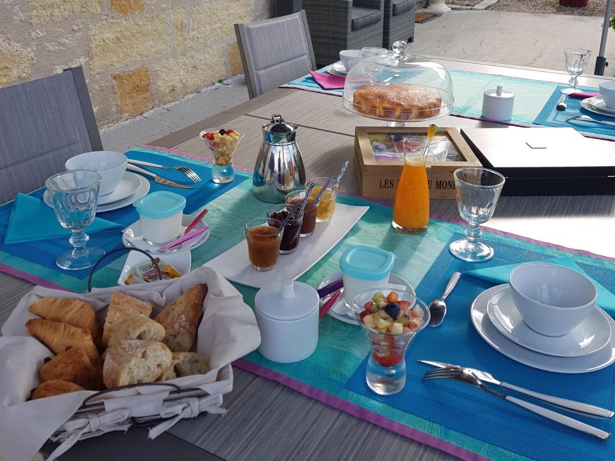Bed and Breakfast La Vigneraie De Laura Sainte-Colombe  Екстер'єр фото