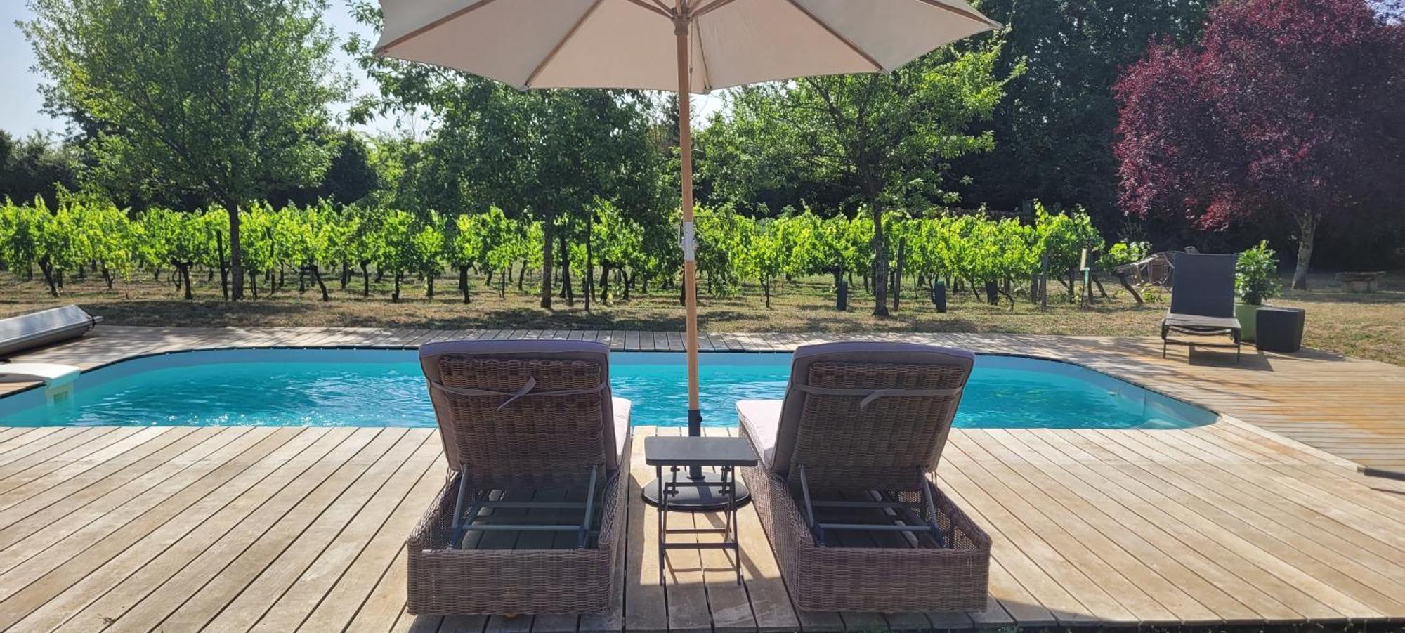 Bed and Breakfast La Vigneraie De Laura Sainte-Colombe  Екстер'єр фото