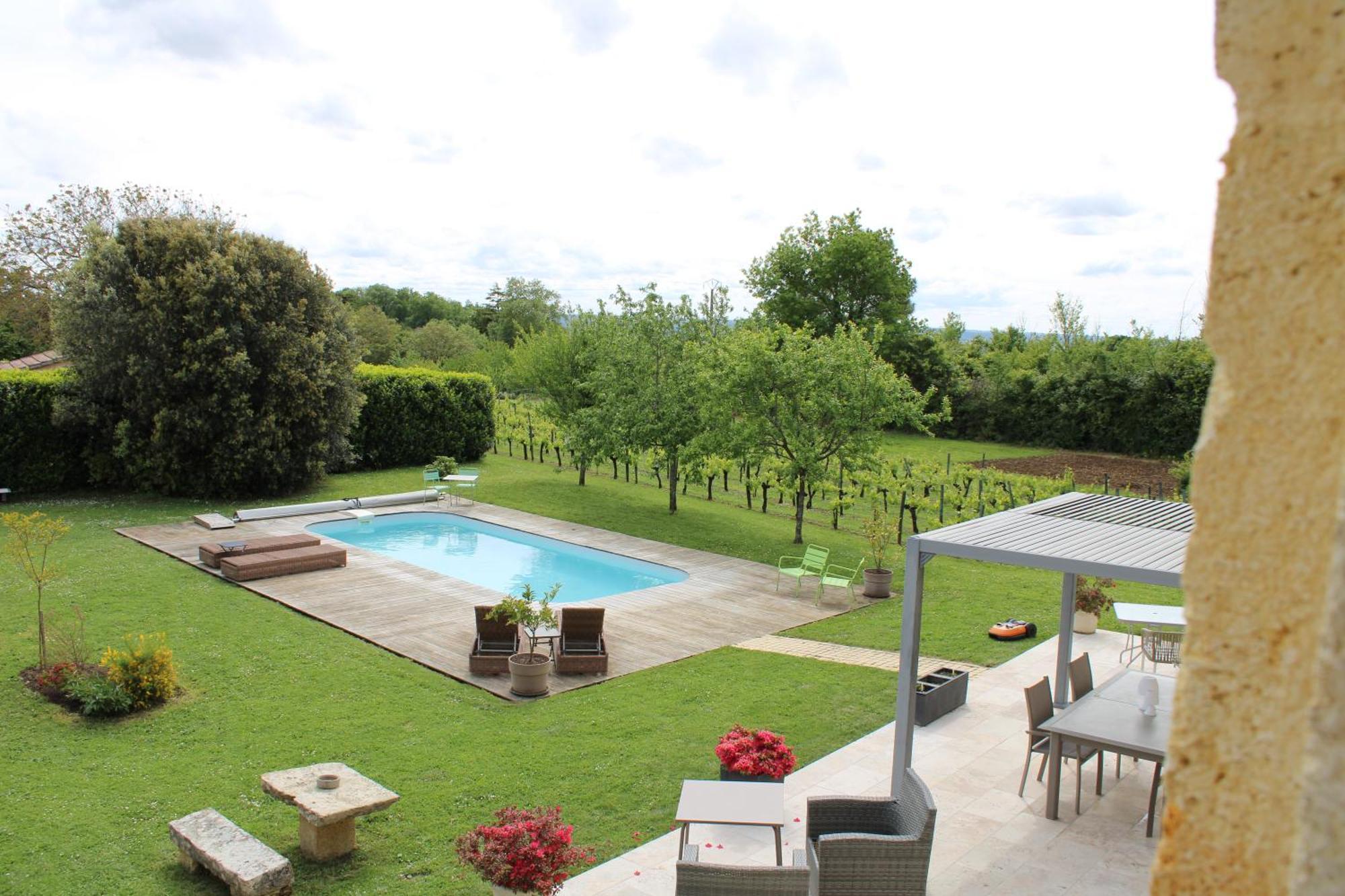 Bed and Breakfast La Vigneraie De Laura Sainte-Colombe  Екстер'єр фото
