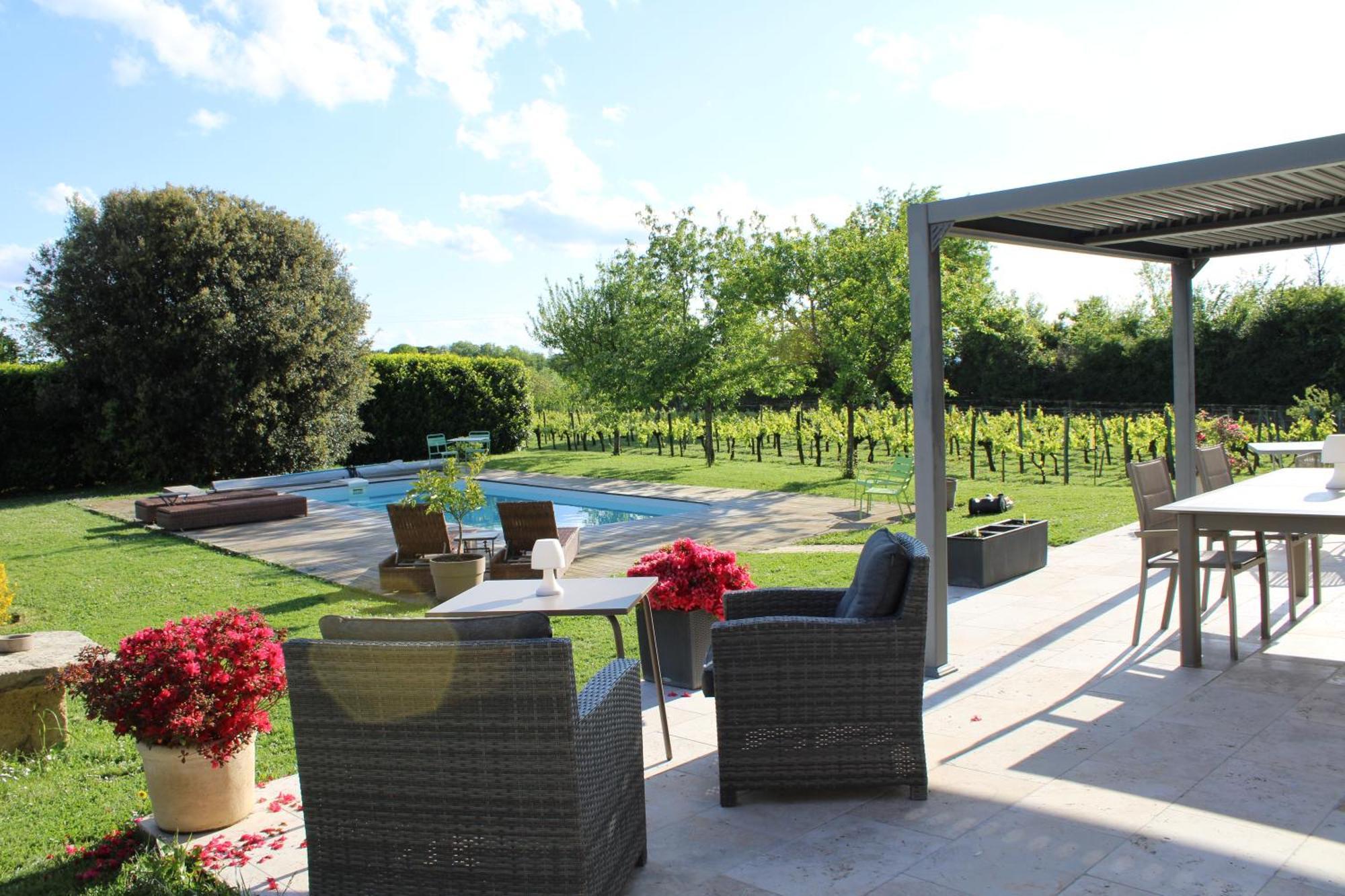 Bed and Breakfast La Vigneraie De Laura Sainte-Colombe  Екстер'єр фото
